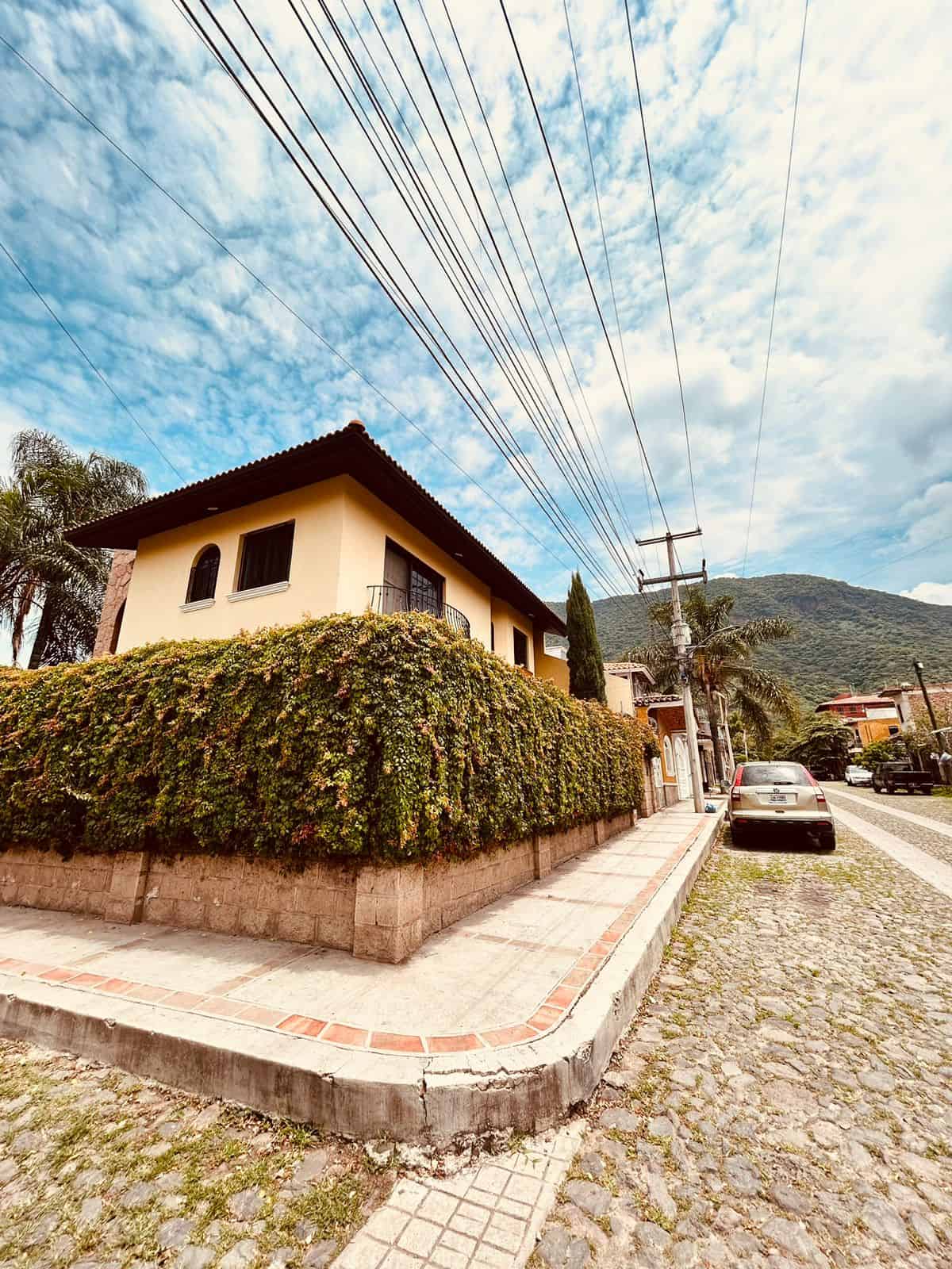 Casa Hermosa
